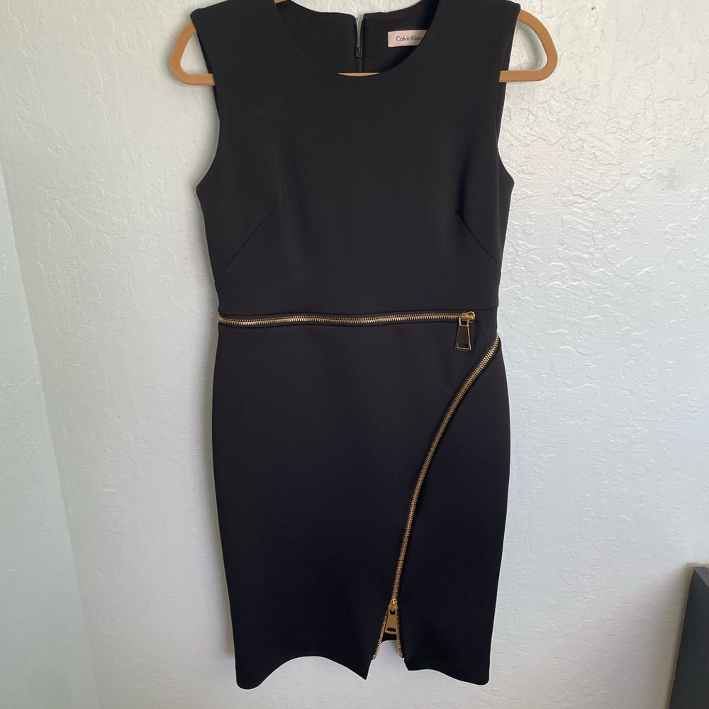 Calvin Klein Women’s Size 6 Black Dress